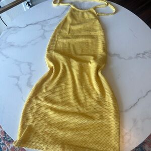 yellow dress